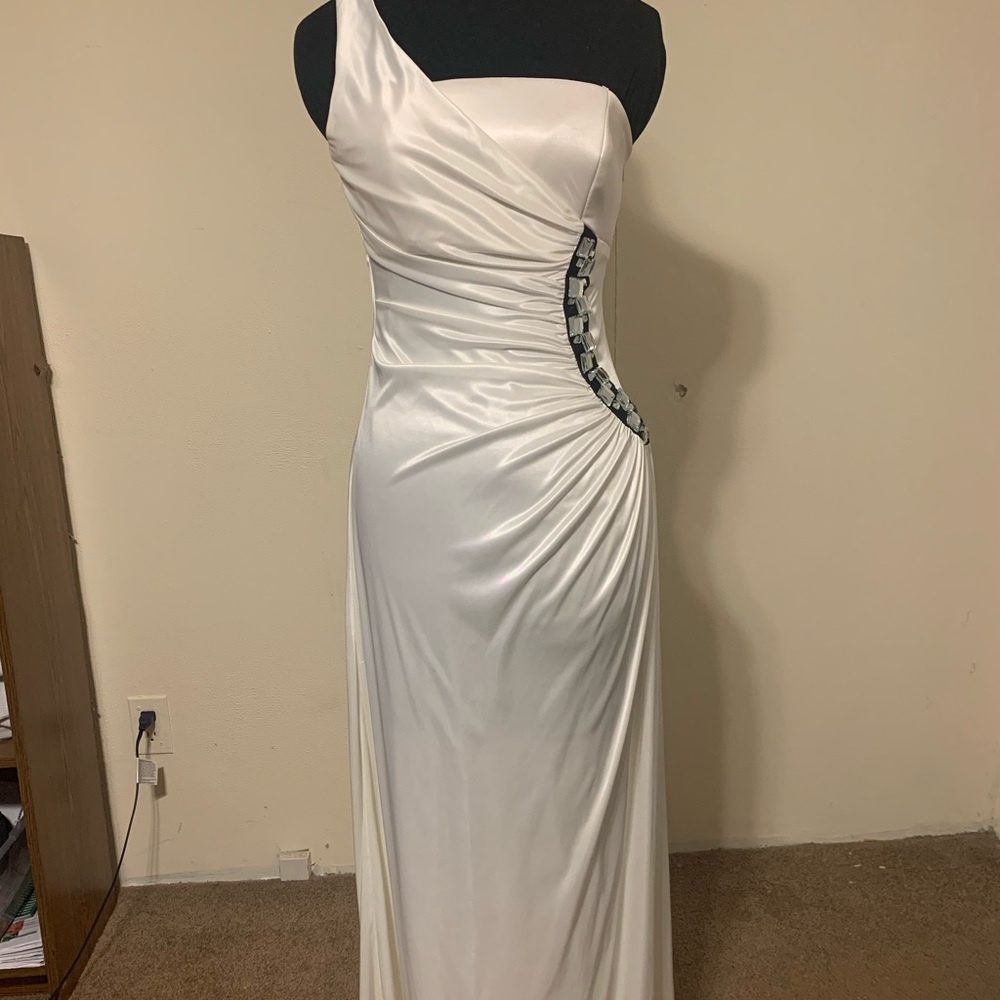 White Taboo dress